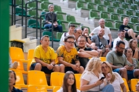 Kilkaset osób obejrzało w Hali Legionów otwarty trening piłkarzy ręcznych Industrii Kielce